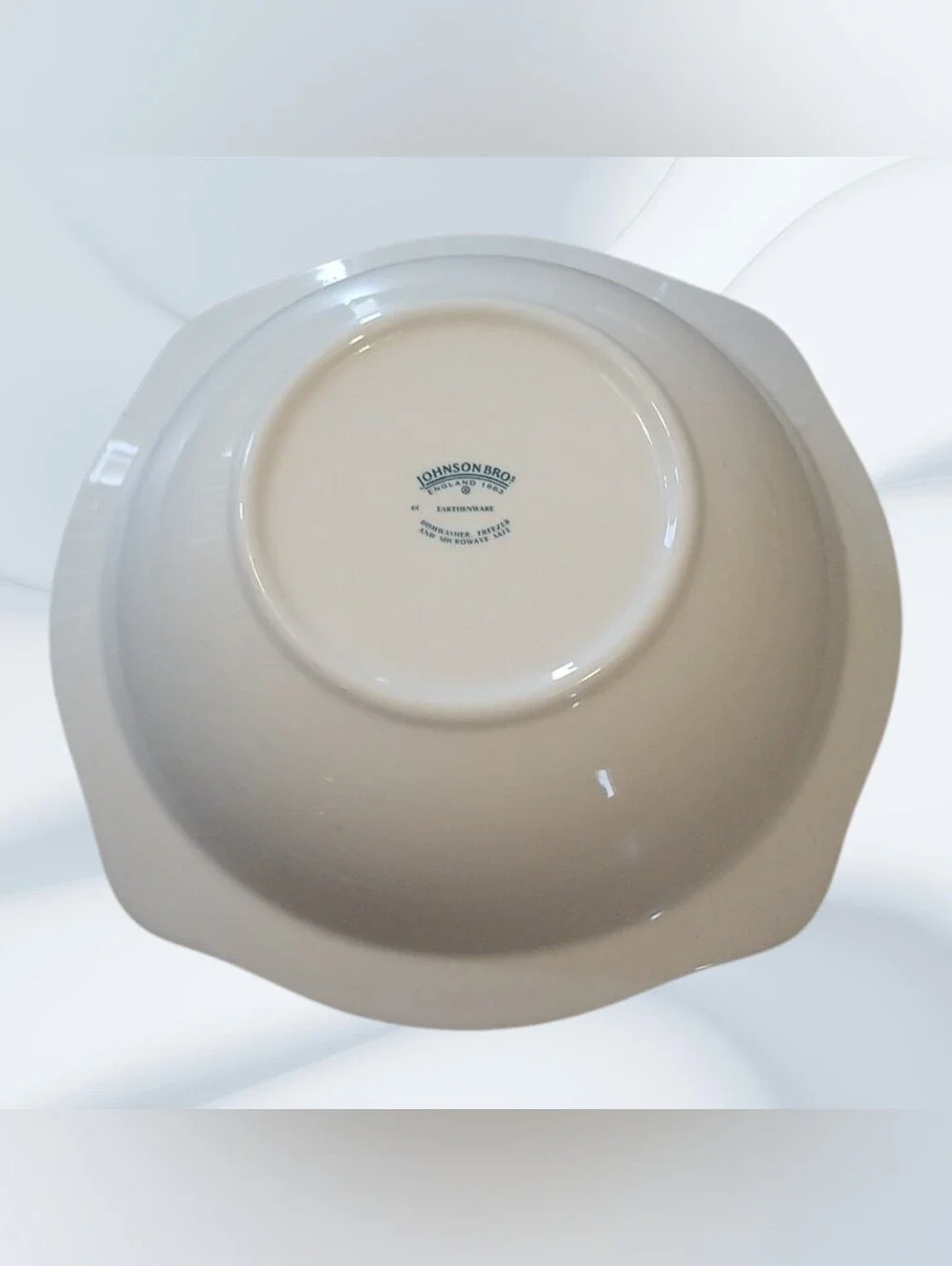 Johnson Brothers Modern 9-Inch Square/Round Serving Dish